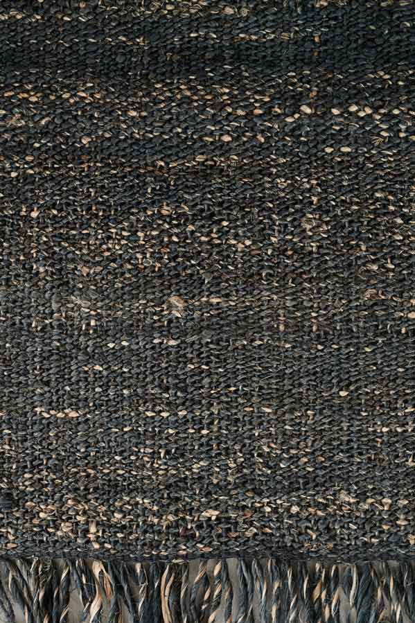 Nessa-anthracite-close-up.jpg