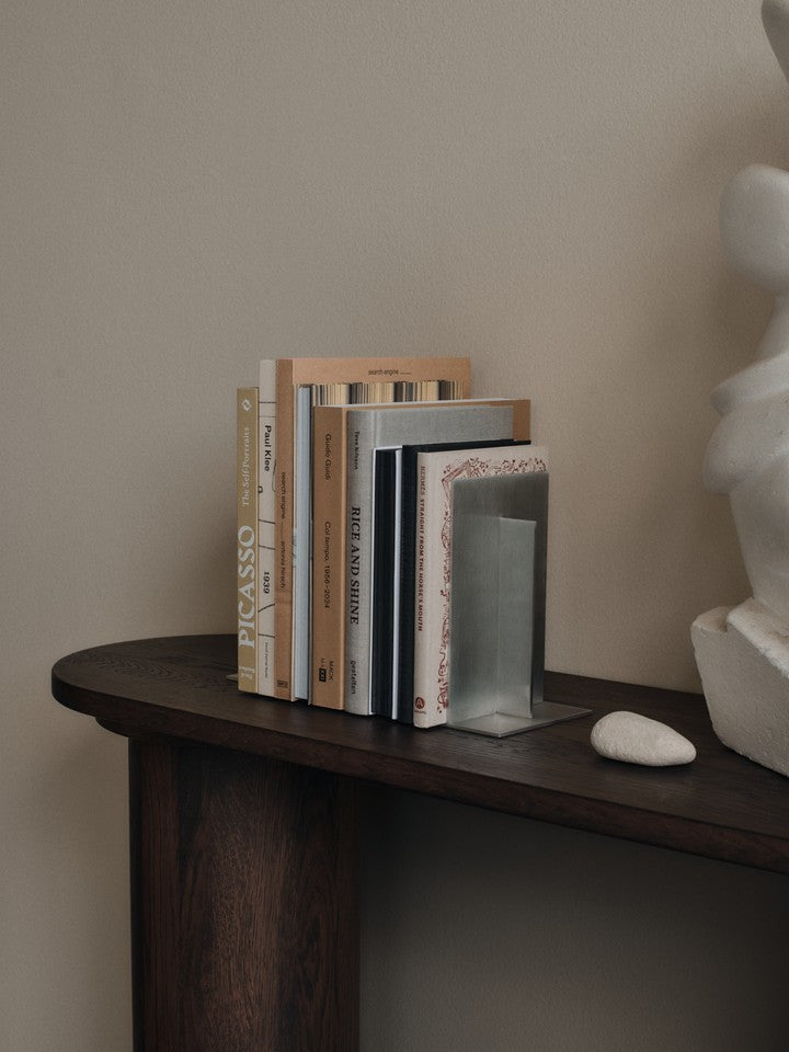 FermLiving_AW25_LagerBookends_SetOf2_Aluminium_1104272078.jpg