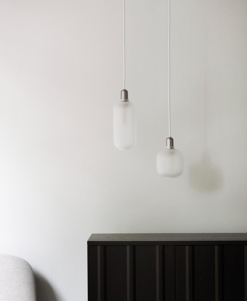 2022_Amp_Lamp_Small_Matt_White_605741_Amp_Lamp_Large_Matt_White_Rib_Cabinet_Black_Oak_02.jpg