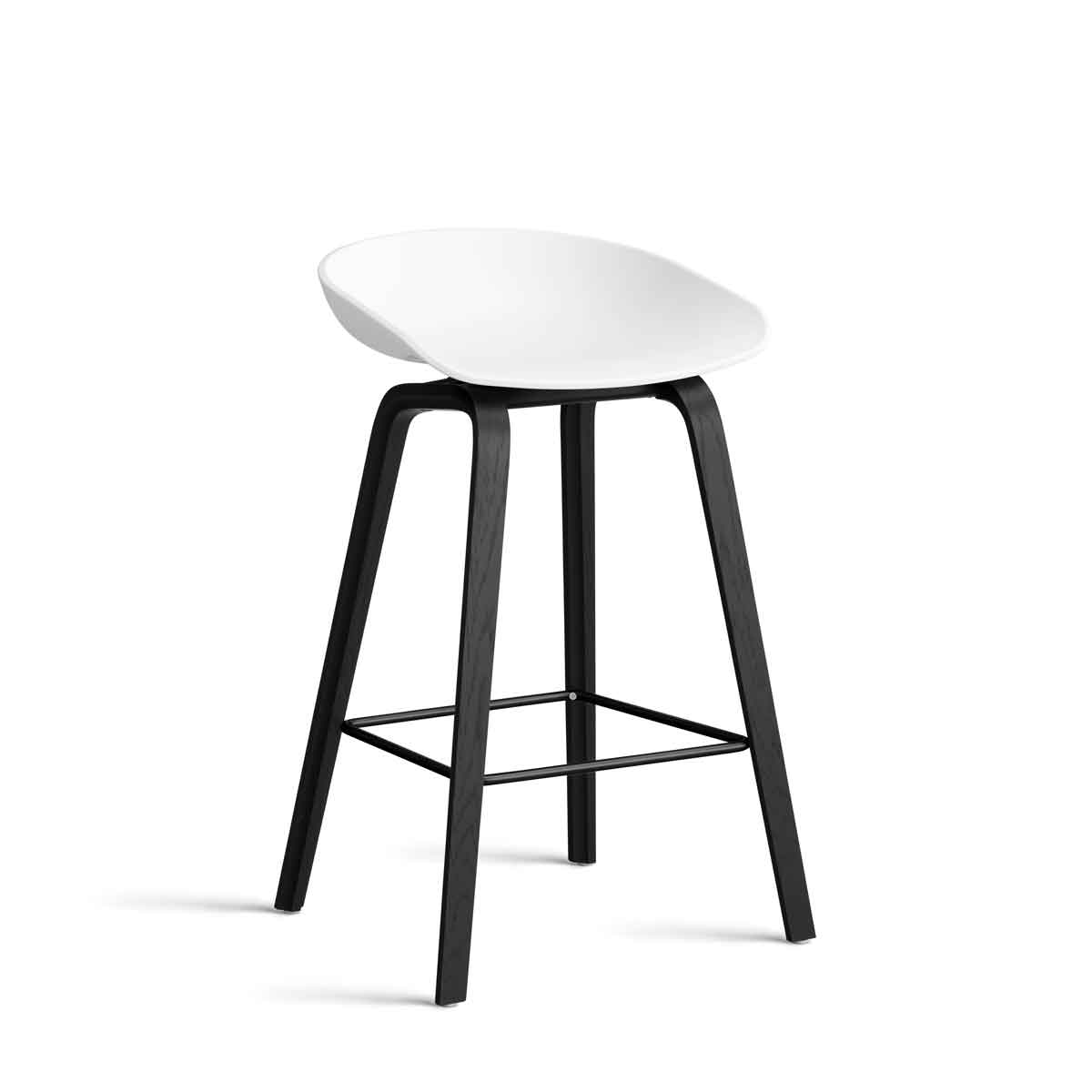 AA007-D159-AA51_AAS-32-H65-white-2.0-shell_black-wb-laquered-oak-base_black-steel-footrest.jpg