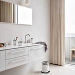 vipp-14-pedal-bin-white-01-01.jpg