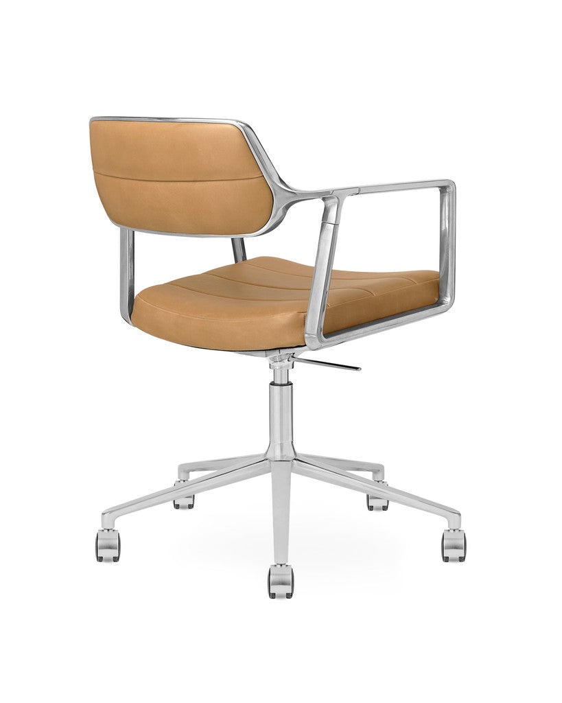 vipp_453+_swivel_chair_alu_camel_leather_castors_03.jpg