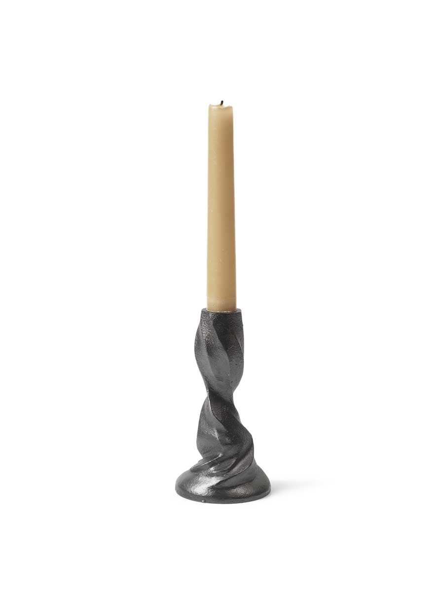 fermLIVING_SS24_GaleCandleHolder_H13_BlackenedAluminium_1104268693_2.jpg