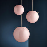 135356_Frandsen_Koi-pendant-Ø32-OpalRose-Brass_4.jpg