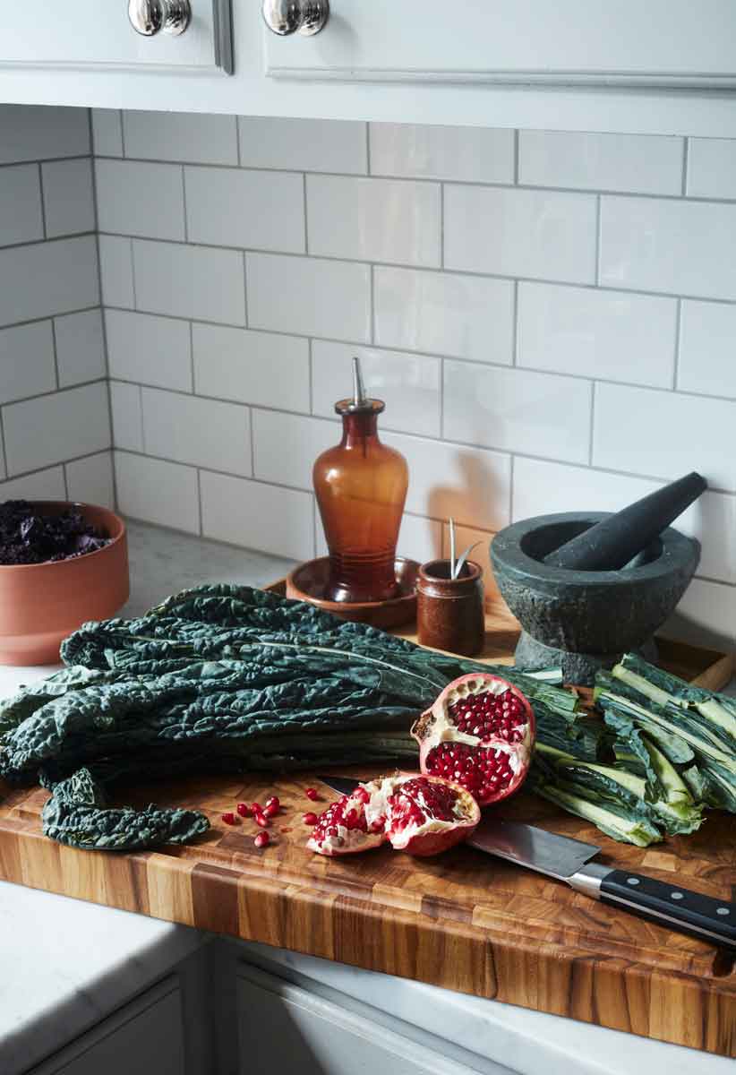 S1990890-Dania-Cutting-Board-56x35_M.jpg