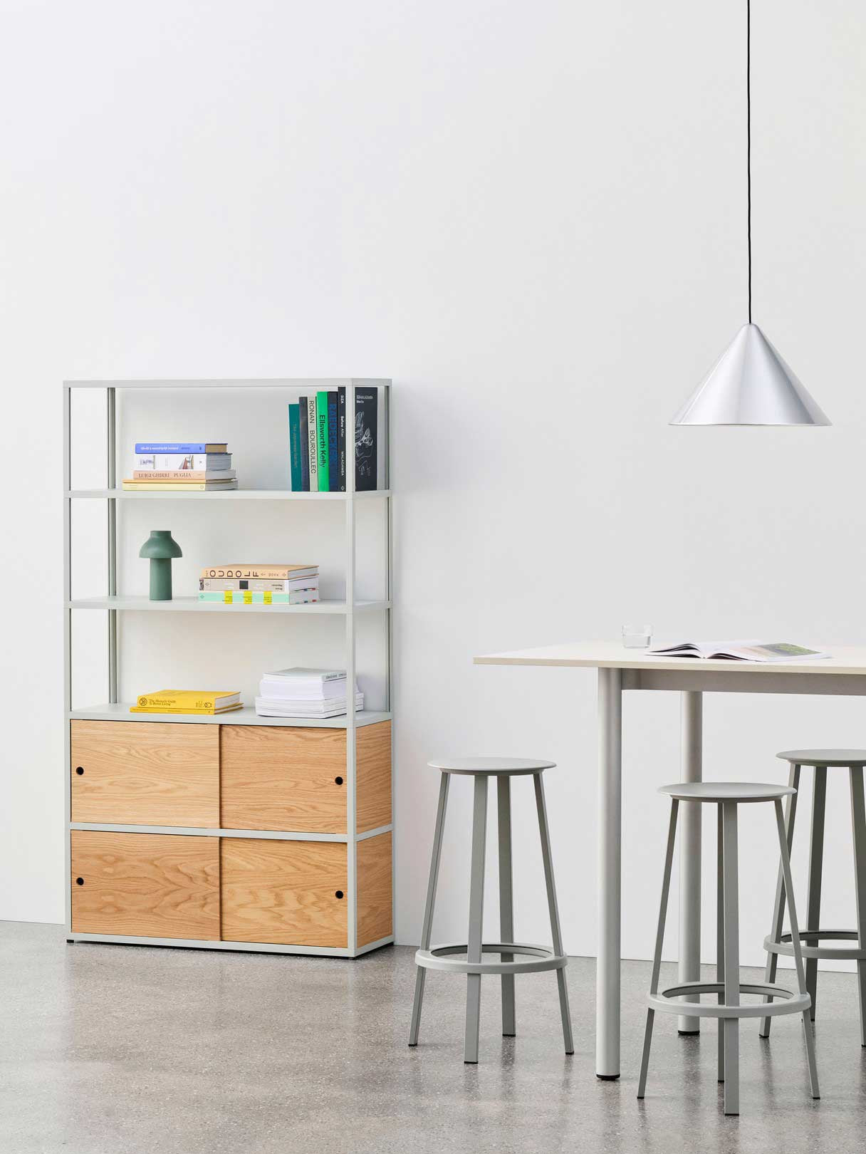 New-Order-Combination-503-light-grey_Annex-Table-Overhang-alu-frame-Really-cotton-cream-tabletop_Revolver-Bar-Stool-H76-High-sky-grey_Compass-Pendant-alu.jpg