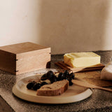 FermLiving_SS25_BonButterBox_NaturalOak_1104271007_ErenaSidePlate_22_Cream_1104270742.jpg