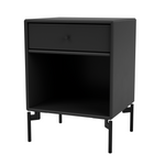 Montana_Selection_DREAM_Black_Legs_Black_Perspective.png