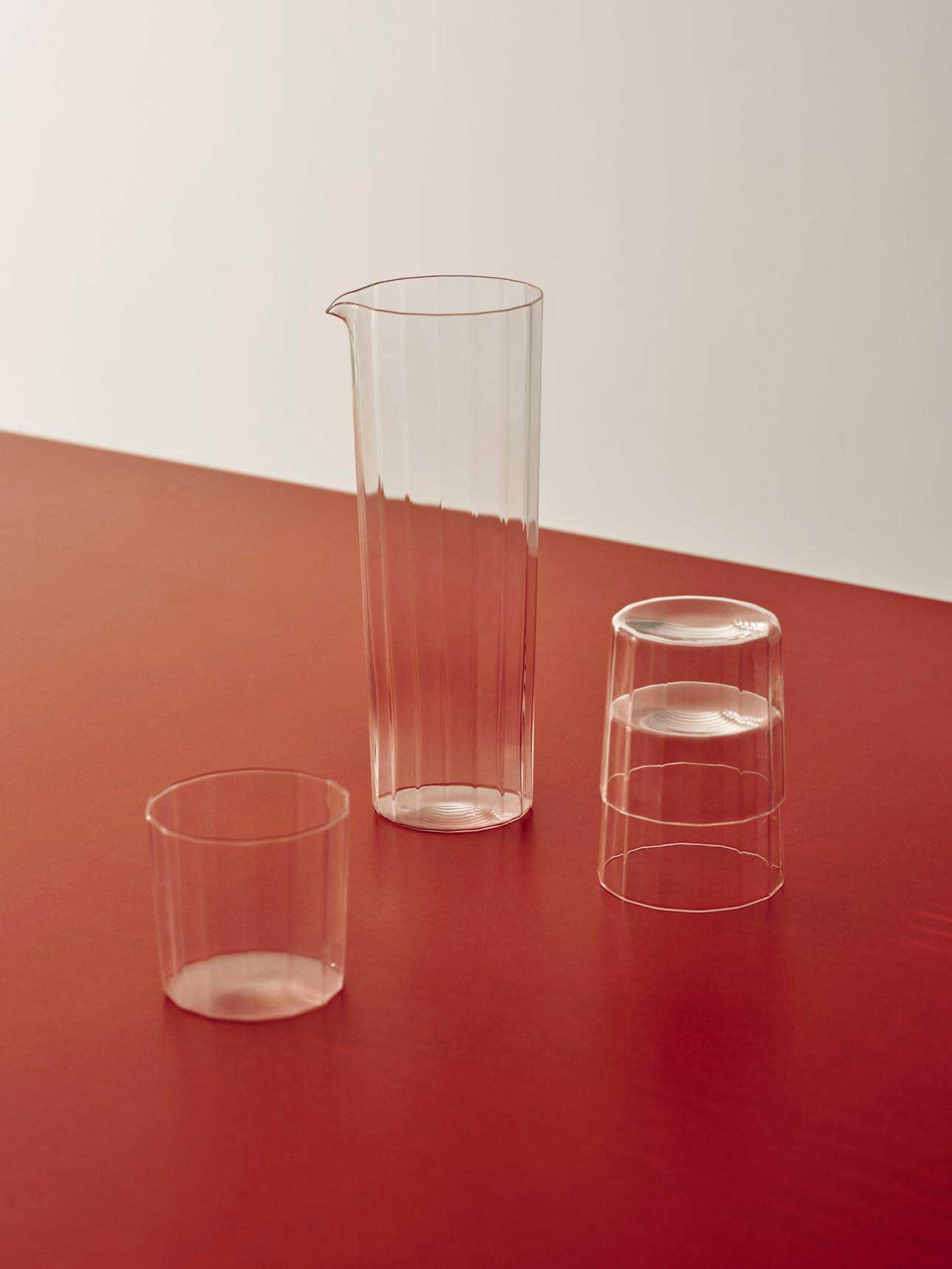 Angle-Carafe-clear_Angle-Glass-Wide-clear.jpg