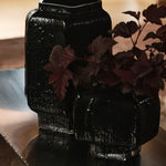 FermLiving_AW26_MokuriVase_H25_Black_1104273888_MokuriVase_H15_Black_1104273891 (1).jpg