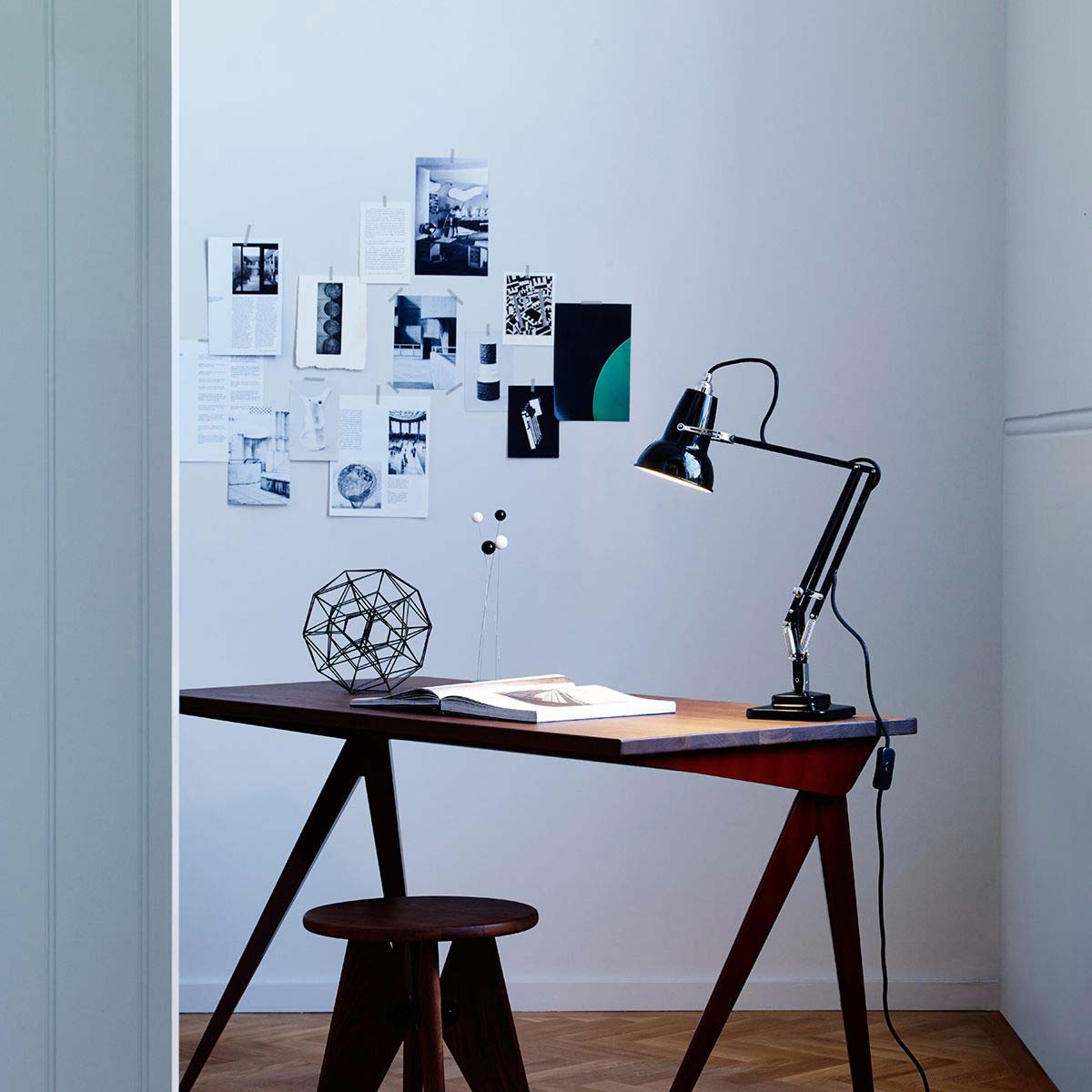 original-1227-mini-desk-jet-black.jpg