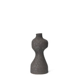 fermLIVING_AW23_1104268181_YaraVase_Medium_01.jpg