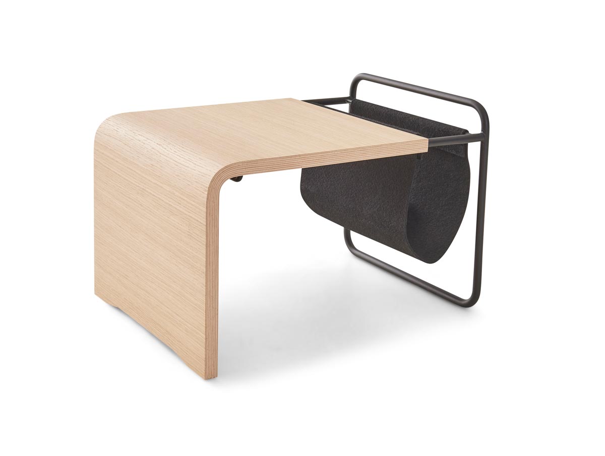 Auping-Noa-Balanced-oak_table_horiontal.jpg