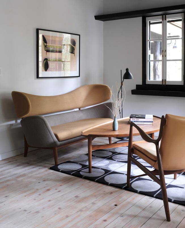 Baker-Sofa_House-of-Finn-JUHL_8649.jpg