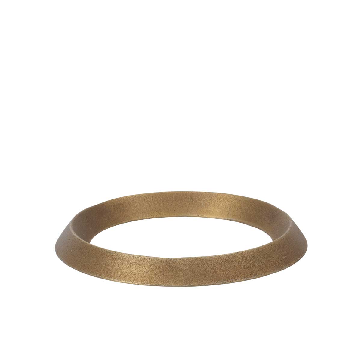 FermLiving_SS25_LeveeTrivet_AntiqueBrass_1104270875_1.jpg