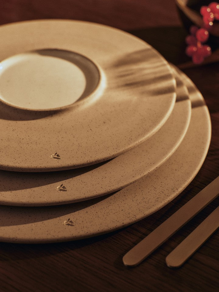 FermLiving_SS26_SonaeDinnerPlates_1104273003_1104272999_1104272998 (1).jpg