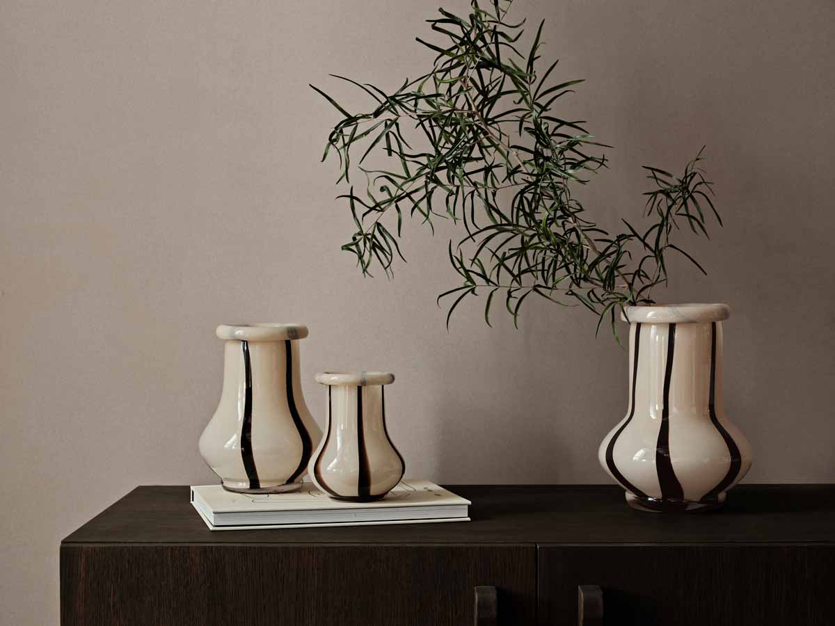 fermLIVING_SS24_RibanVase_1104268845_1104268846_1104268847_2.jpg