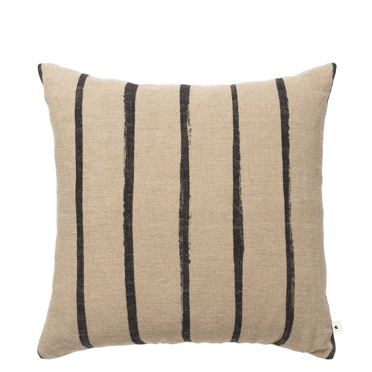 FermLiving_SS25_OleoCushion_NaturalBlack_1104270905_1104270909_1.jpg