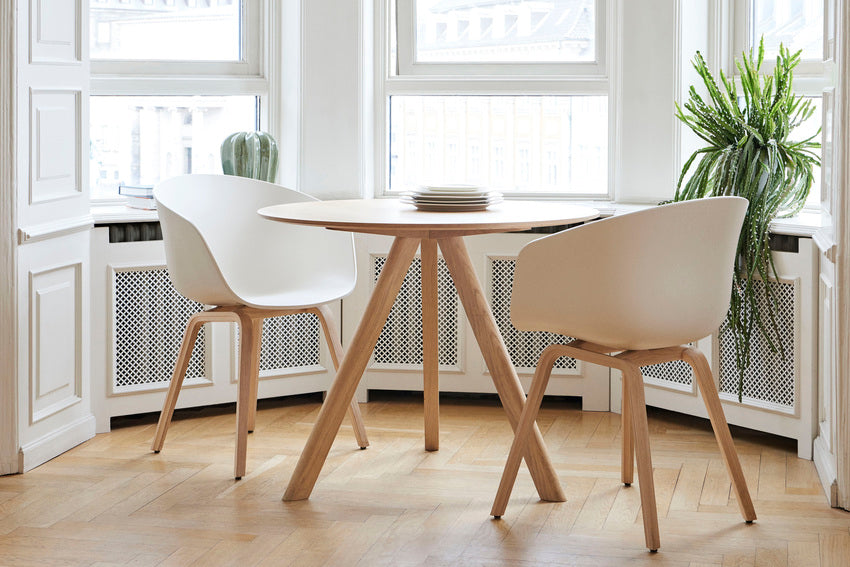 CPH 20 dia90xH74 wb lacquer oak base Top oak laminate_AAC 22 white 2.0 shell wb lacquer base.jpg