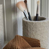 Humdakin_SKU696_ToothBrushMug_Sandstone_SKU93_KnittedDishCloth_Tabacco.jpg