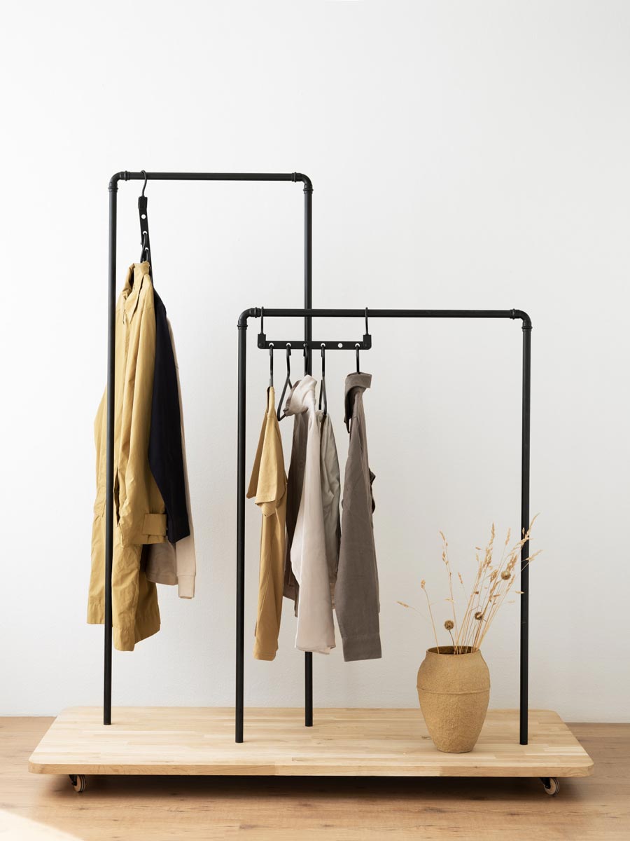 space_saving_hanger_lifestyle_01_w1300.jpg