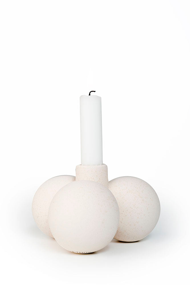 Moment_beige_with_candle_vef.jpg