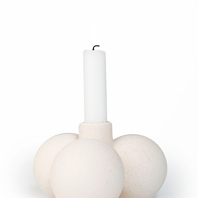 Moment_beige_with_candle_vef.jpg