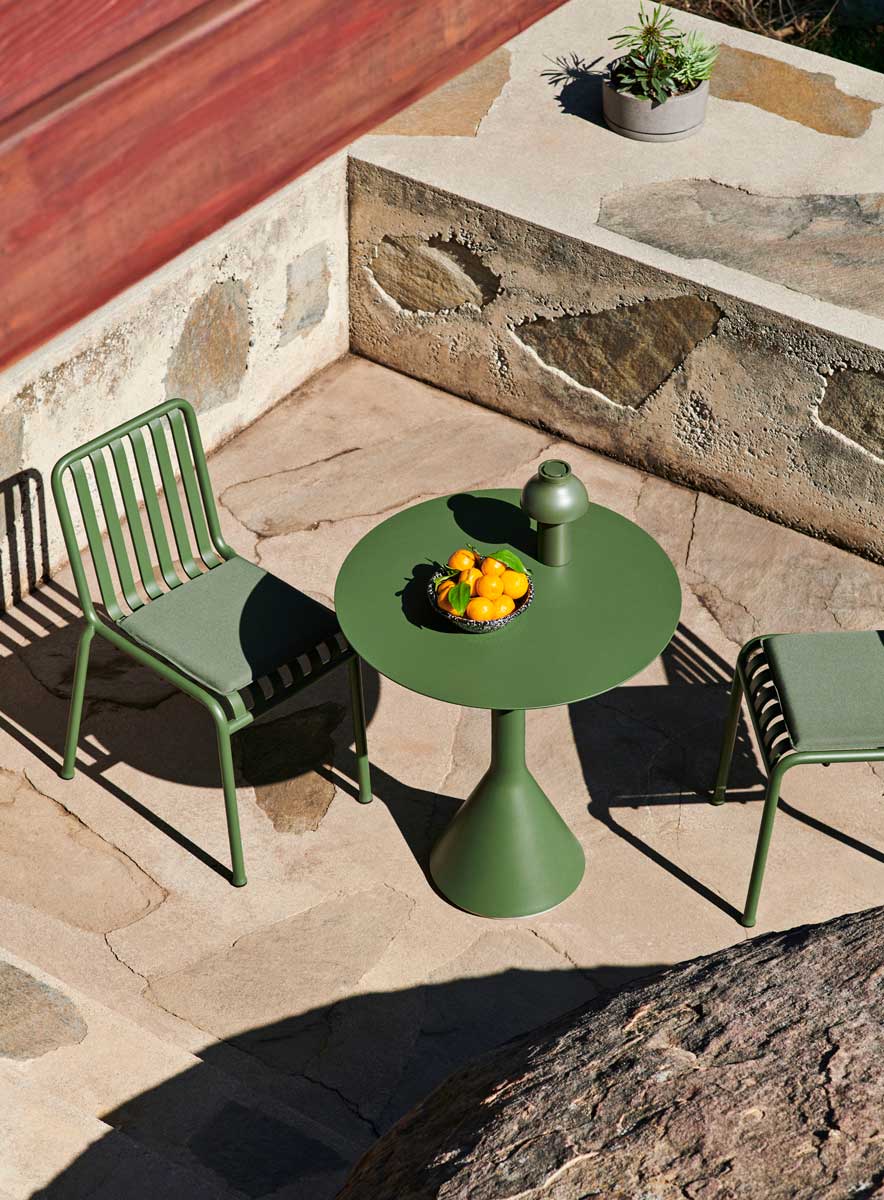 Palissade-Chair_Palissade-Chair-Seat-Cushion_Palissade-Cone-Table_PC-Portable-olive.jpg