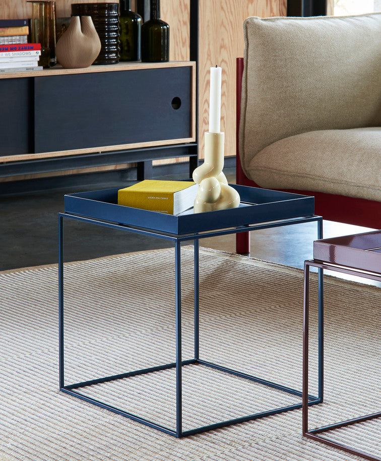 Tray Table M deep blue high gloss_Tapis off white and lavender.jpg