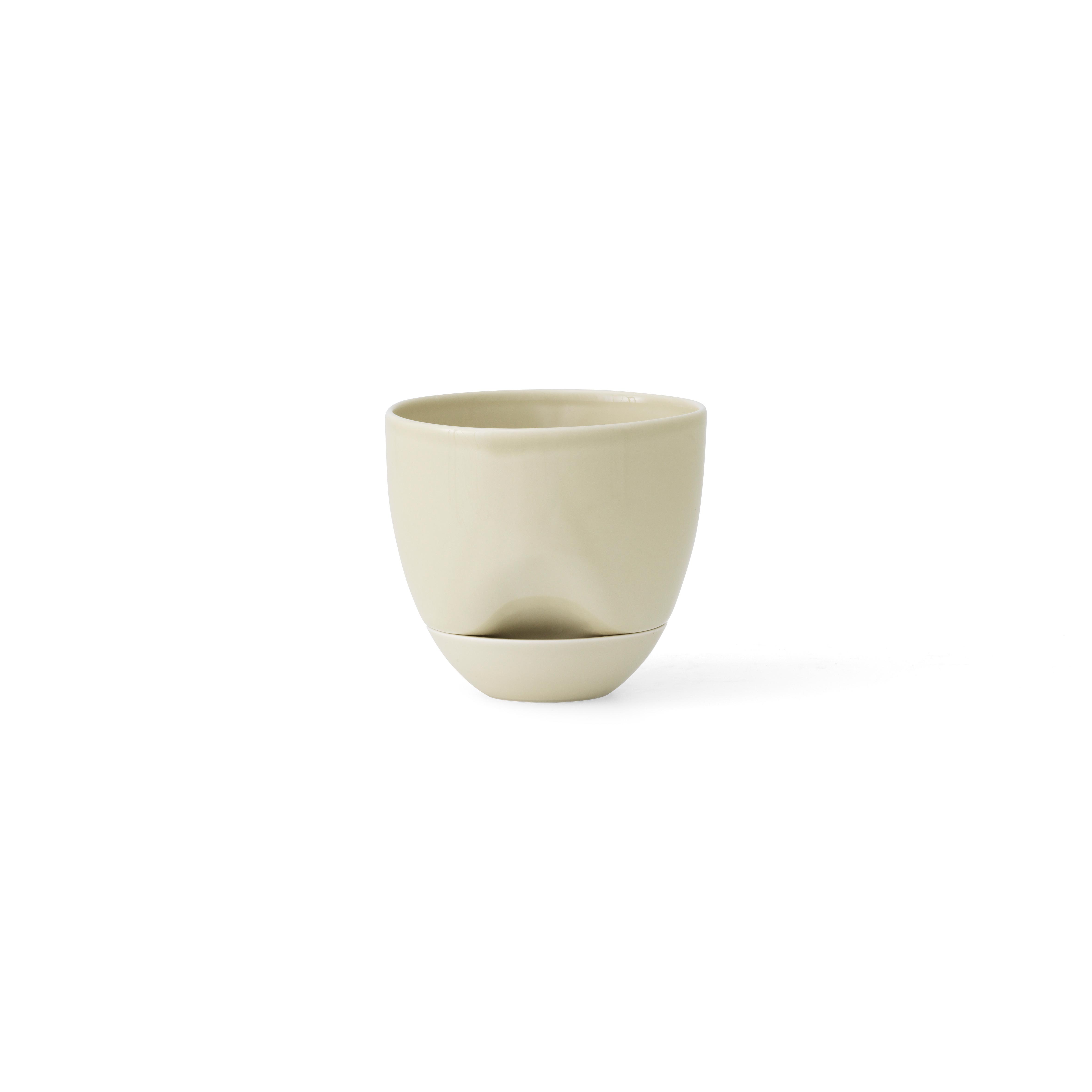 4833659_Hydrous_Planter_Ø12_Ashen_front.jpg