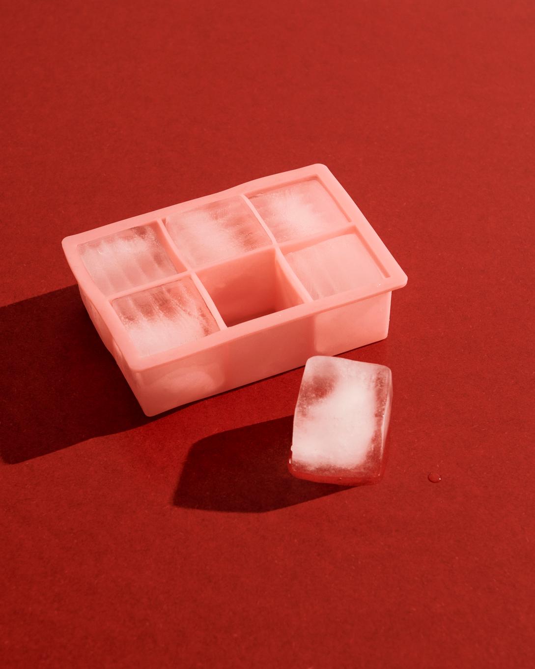 Ice Cube Tray 6 Cubes XXL pink.jpg