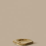 FermLiving_Holiday2026_PackshotsWithBackground_BellureCentrepiece_35_BrassFinish_1104273994.jpg