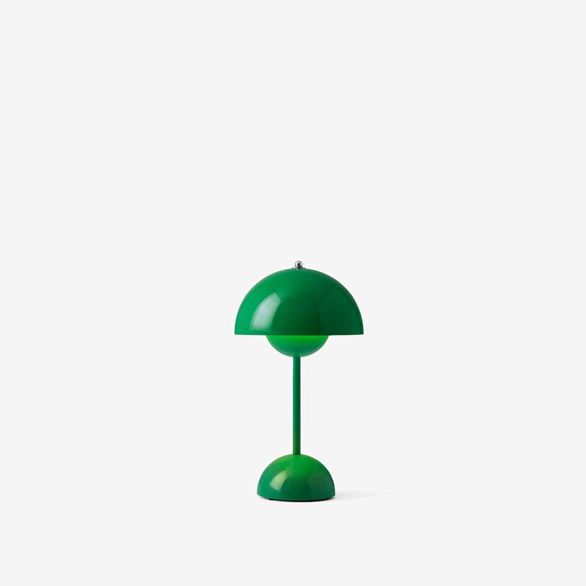 Flowerpot-VP9_Signal-Green_on.jpg