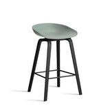 AA007-D144-AA51_AAS-32-H65-fall-green-2.0-shell_black-wb-laquered-oak-base_black-steel-footrest.jpg