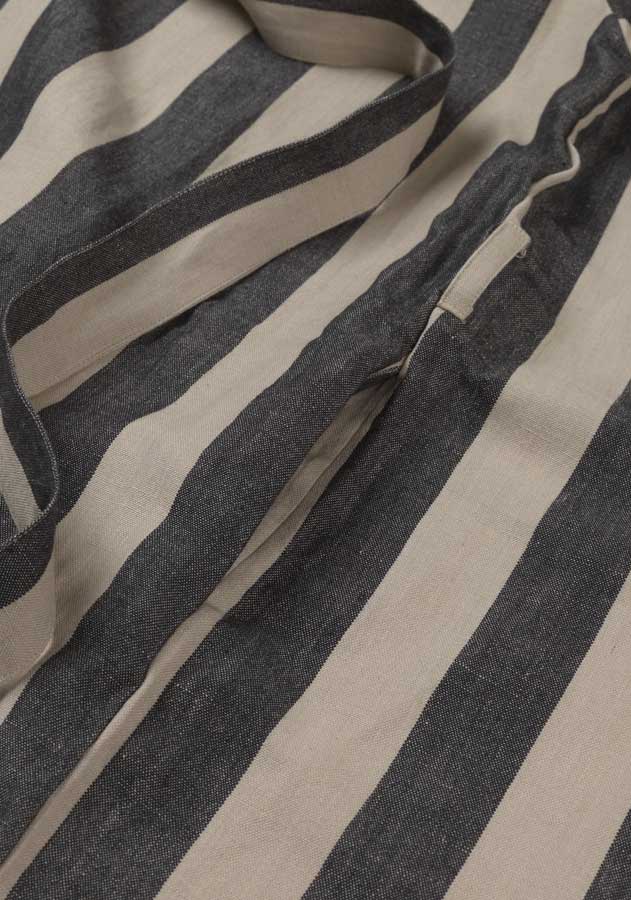 fermLIVING-SS22-FieldRobe-Sand-Black-1104265394-pack-4.jpg