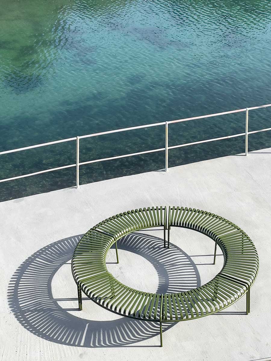 Palissade-Park-Bench-olive.jpg