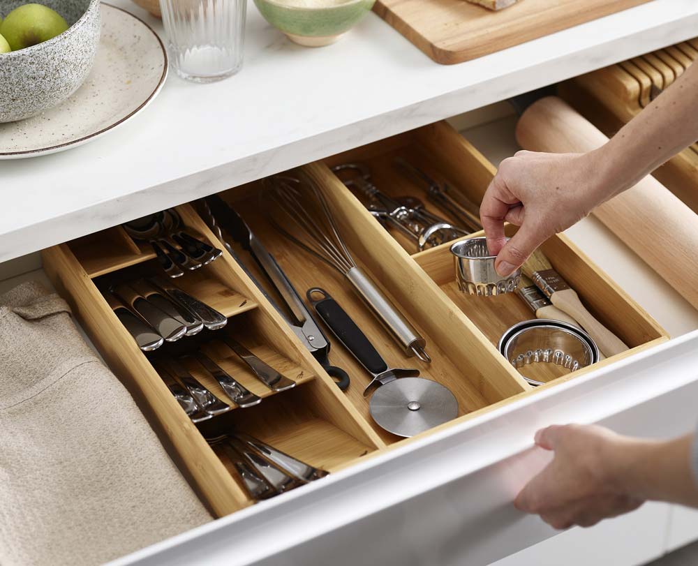 JJ_DrawerStore-Bamboo-Cutlery-Utensil-Gadget-Organiser_85170_IU1_18481f9c-9582-4853-b8b9-7a40949a90d9_2600x.jpg