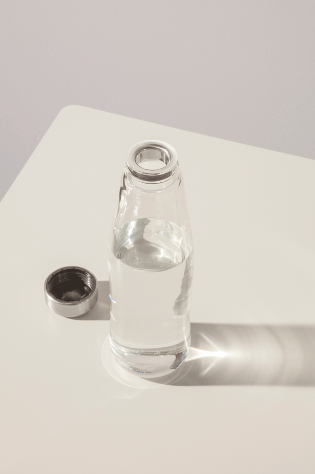 557475_Eva-Solo-Glass-carafe2.png