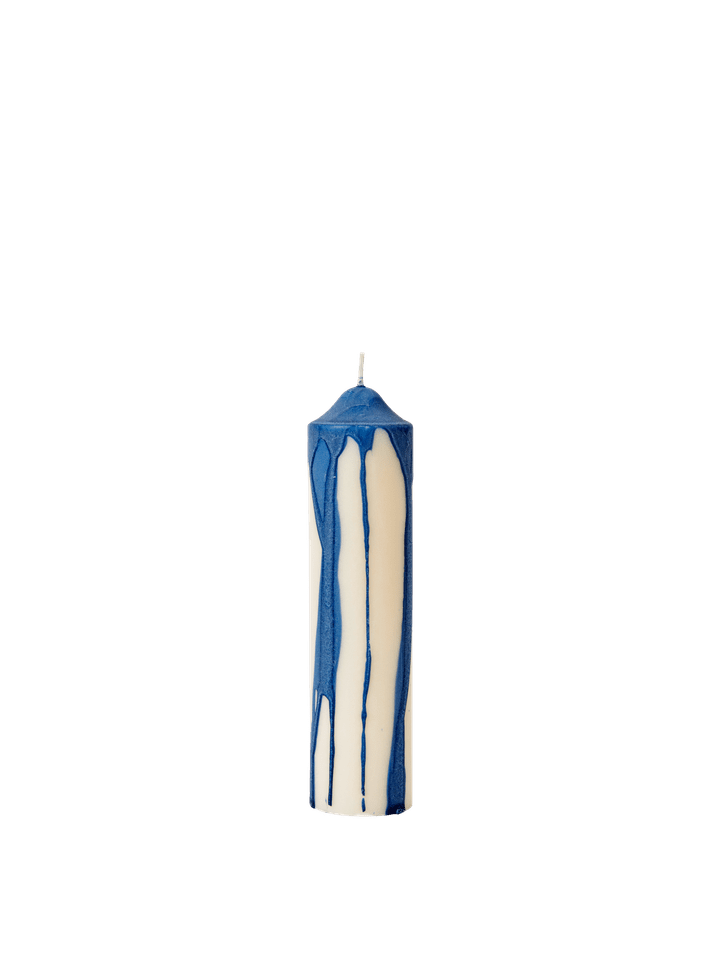 FermLiving_AW25_DrypPillarCandle_H20_DeepBlue_1104271896_1.png