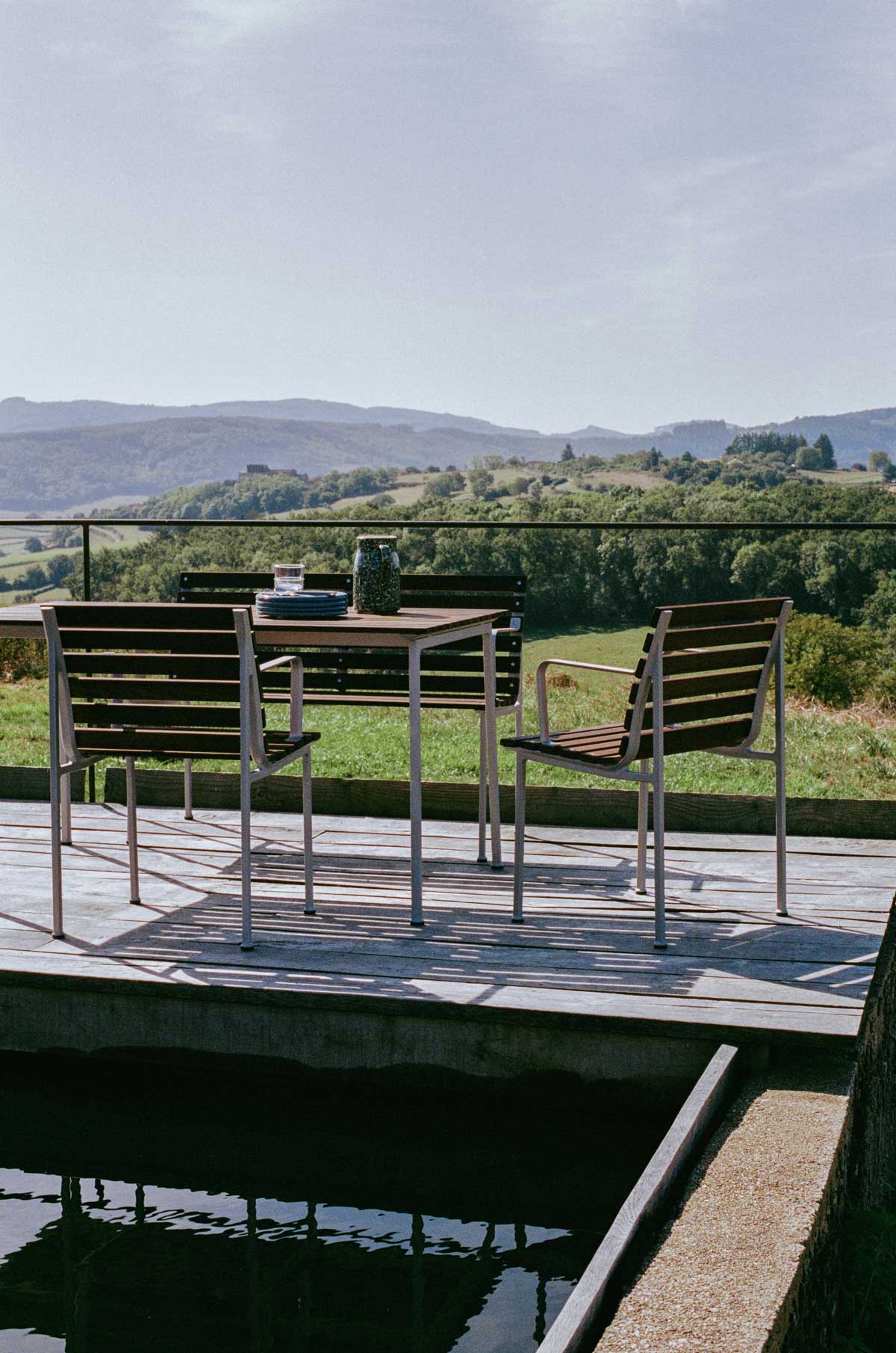 Traverse-Table_Traverse-Armchair-heat-treated-oiled-ash.jpg