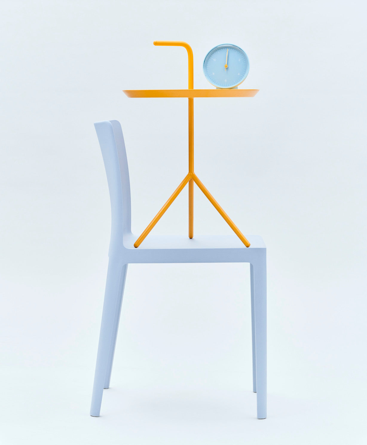 DLM sun yellow_Table Clock blue_Elementaire Chair blue grey.jpg