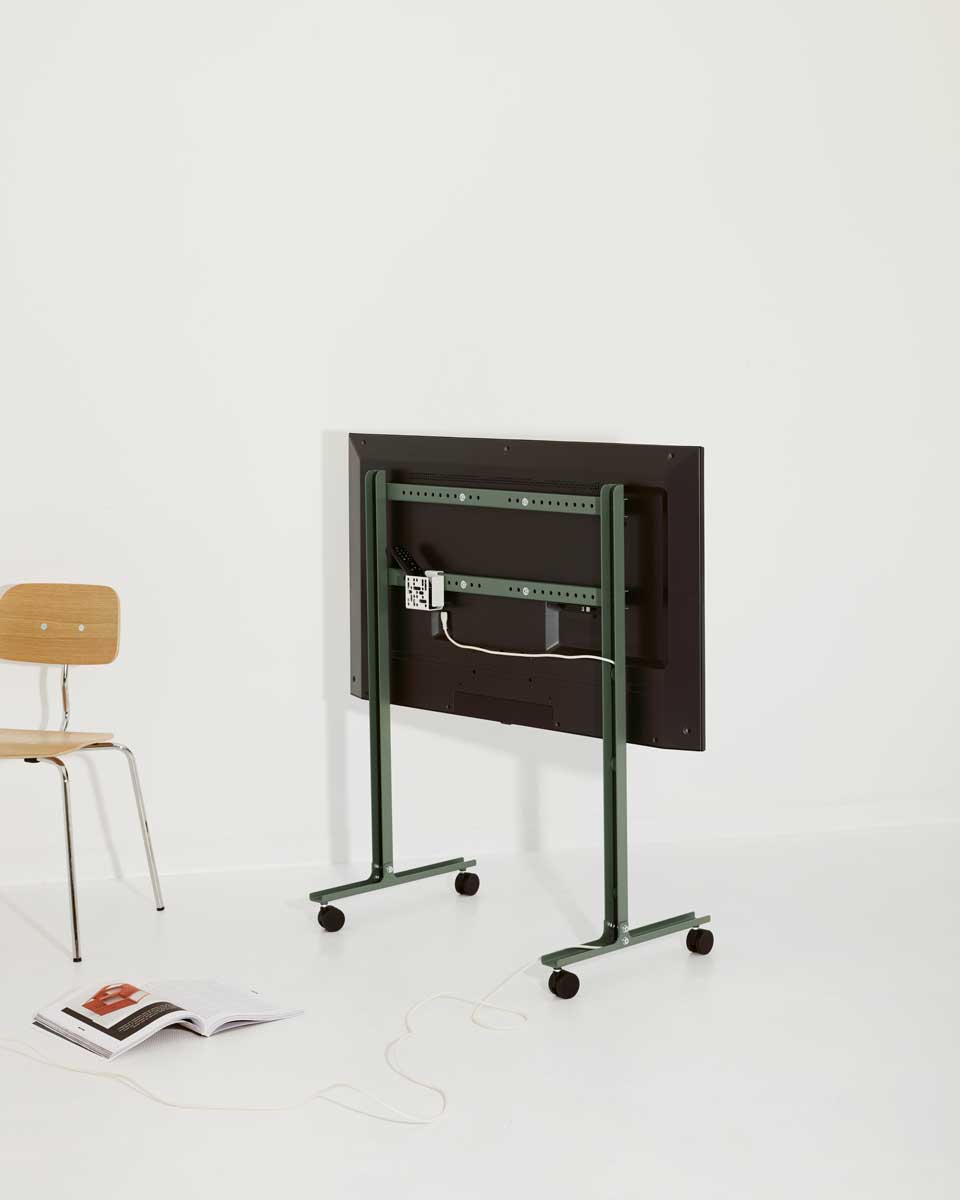 Pedestal_Straight_Rollin_Mossy_Green_1.jpg
