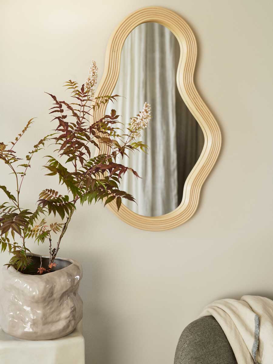 fermLIVING_AW24_PondMirror_Medium_Rattan_1104270053.jpg