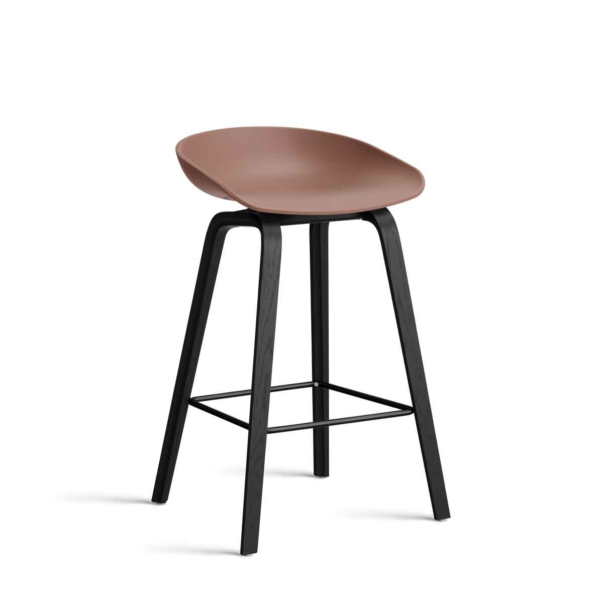 AA007-D147-AA51_AAS-32-H65-soft-brick-2.0-shell_black-wb-laquered-oak-base_black-steel-footrest.jpg