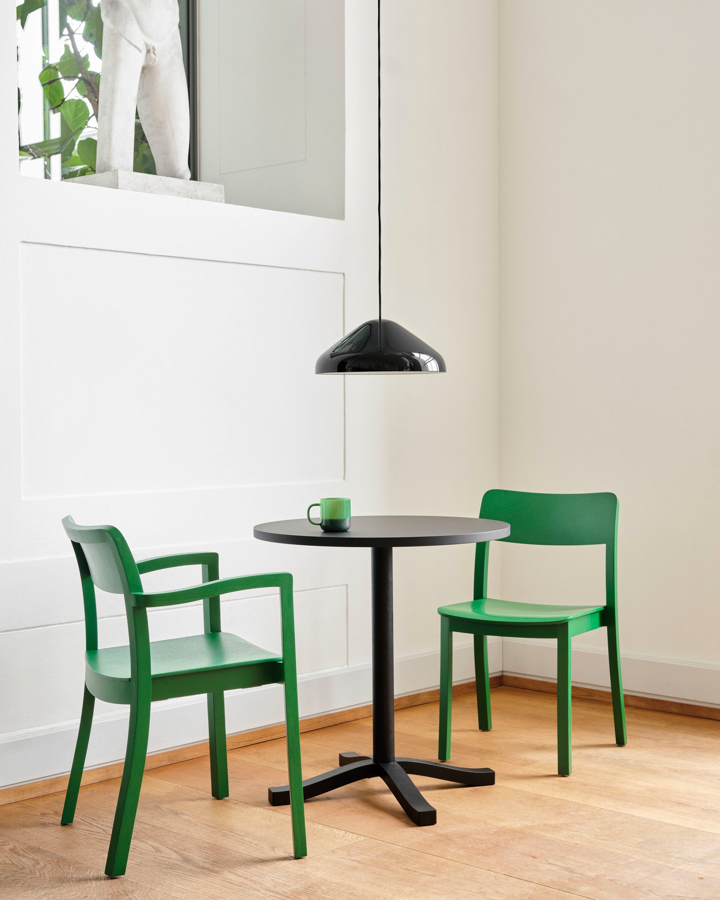 Pastis Armchair pine green wb lacquered ash_Pastis Table dia70xH74 black wb lacquered ash_Pao Steel Pendant soft black.jpg