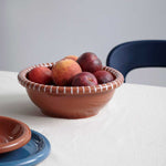 Barro-Salad-Bowl-L-natural-with-stripes.jpg