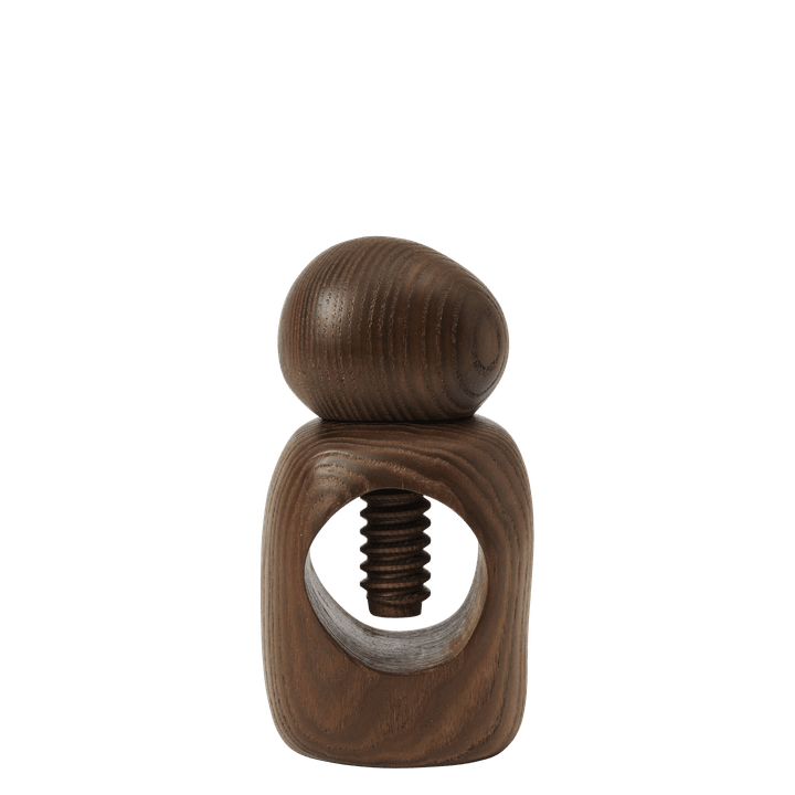 FermLiving_AW25_CairnNutCracker_DarkBrown_1104271946_1.png