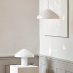 Pao Glass Pendant 350 white_Pao Glass Table Lamp 350 white.jpg