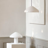 Pao Glass Pendant 350 white_Pao Glass Table Lamp 350 white.jpg