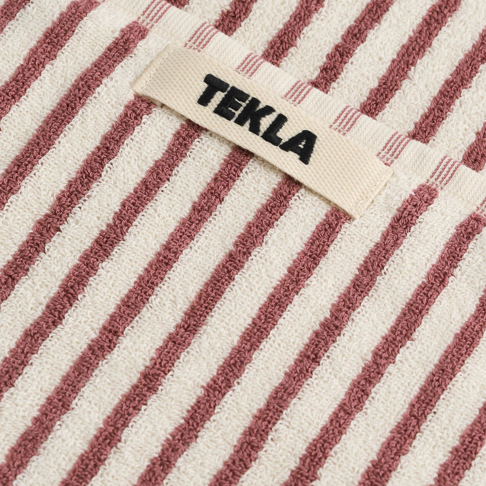 Tekla_Terry_Towel_Ripple_Stripes_3_1.jpg